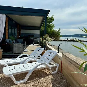 Mobilhome-kroatien 2 Premium Mobilheime - Direkt Am Ferienhaus